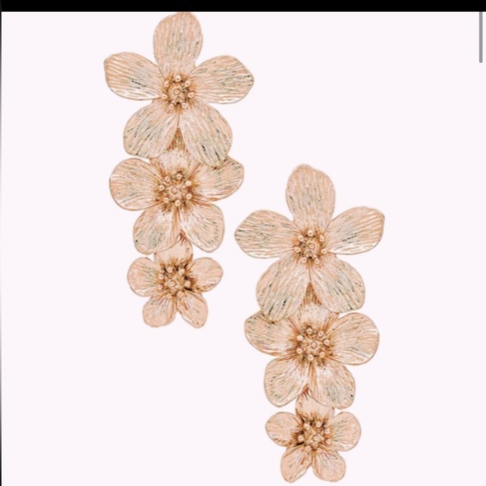 NEW~ Anthropologie Shashi "Botanique" Gold Triple Flower Earrings